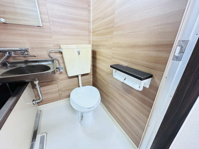 WC