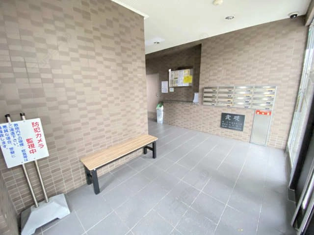 エントランス(中)