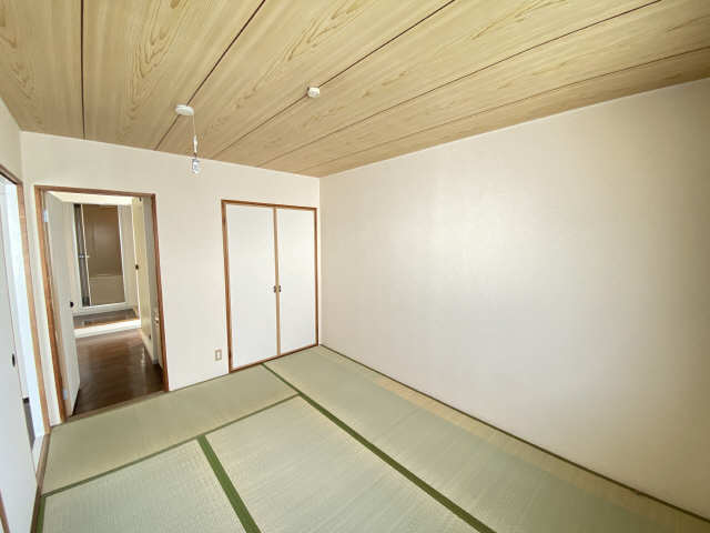 プチハウスタケダ 2階 和室１