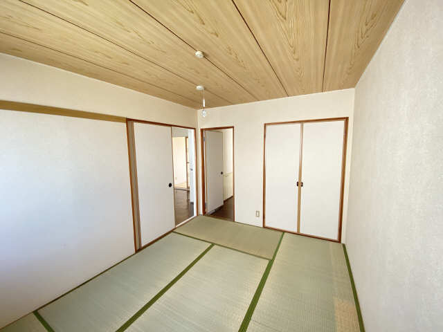 プチハウスタケダ 2階 和室１