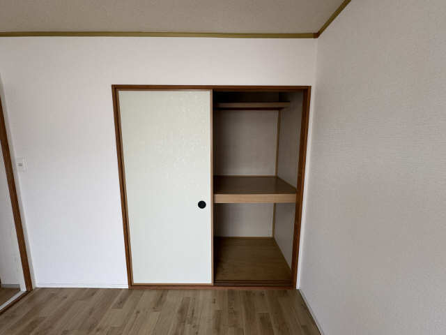 収納(東洋室)