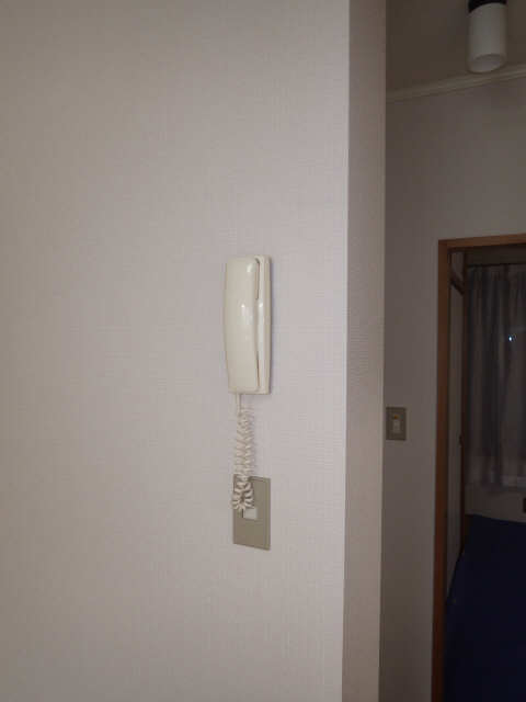 インターホン