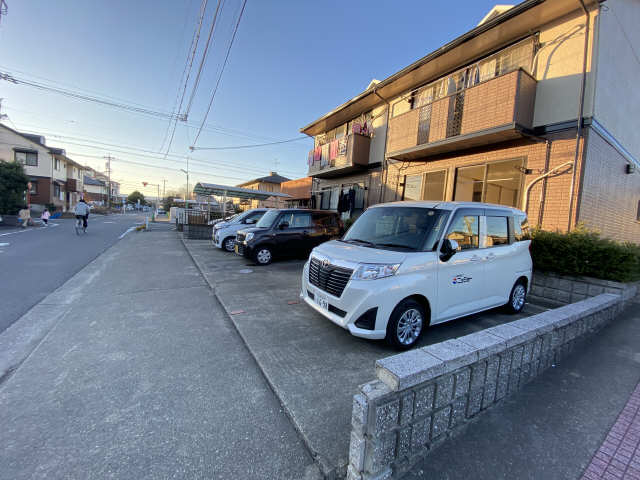 グランパス犬飼 1階 駐車場