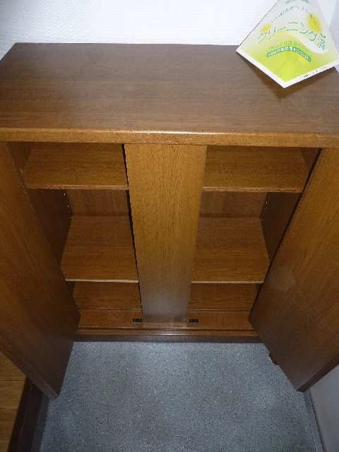 シューズボックス