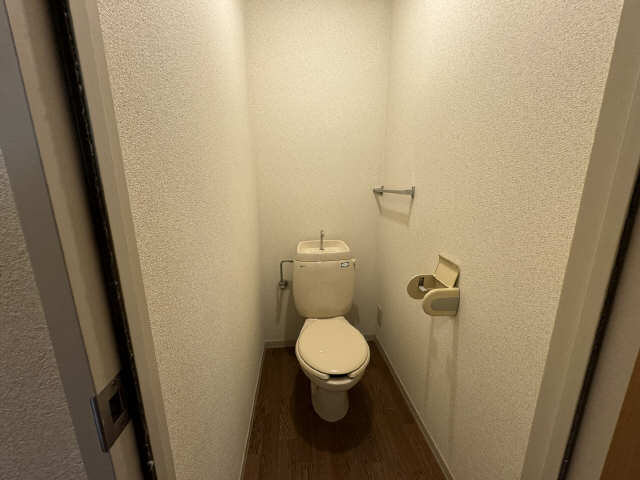 グランパビヨンⅠ 1階 WC