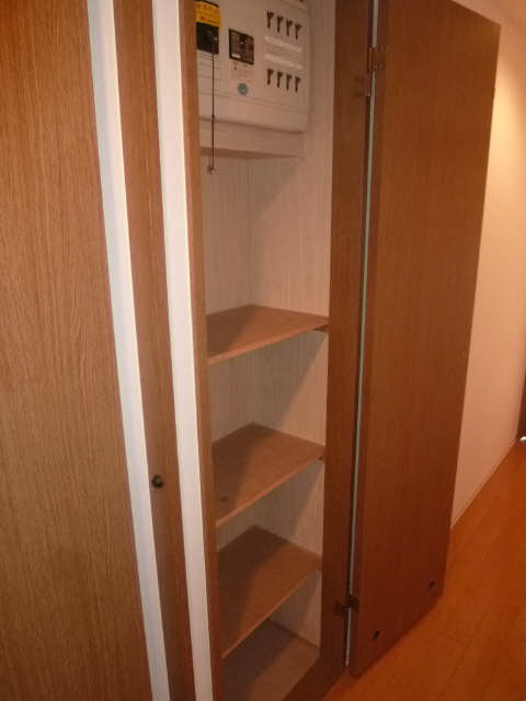 廊下収納-2