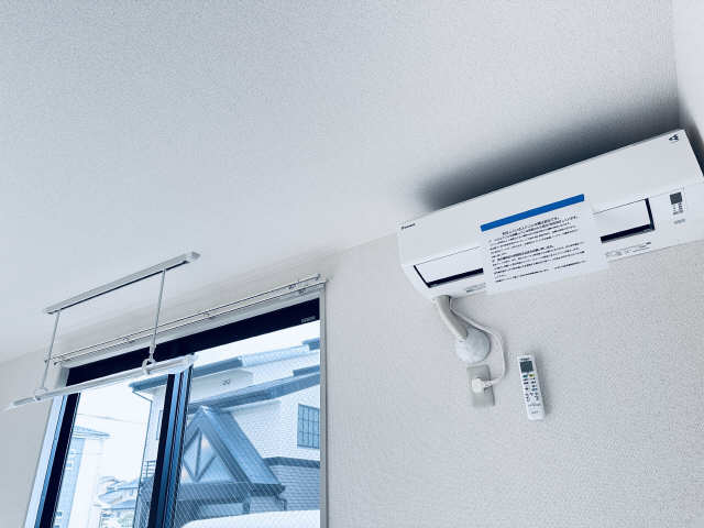 エアコンと室内物干し