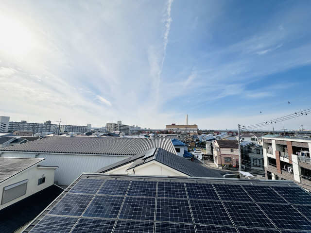 リビング西側窓からの眺望