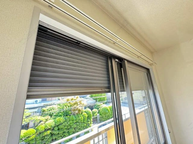 シャッター雨戸