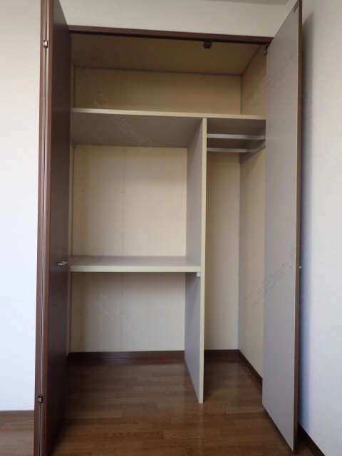 北洋室‐収納