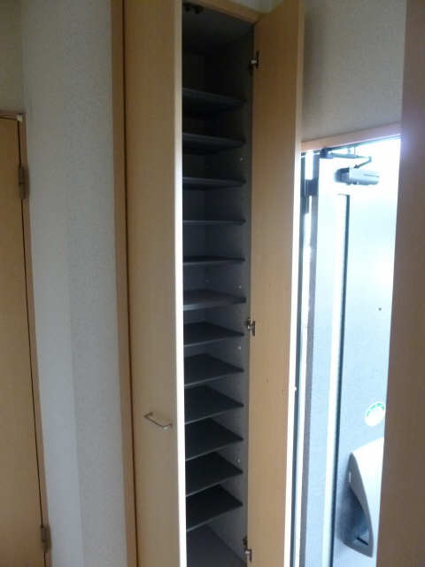ｼｭｰｽﾞﾎﾞｯｸｽ