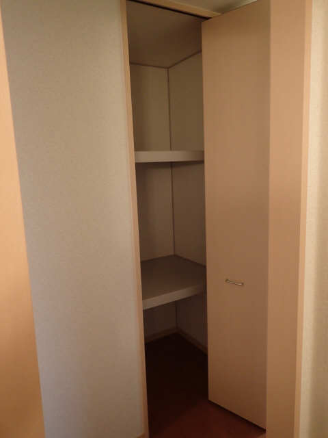 通路収納