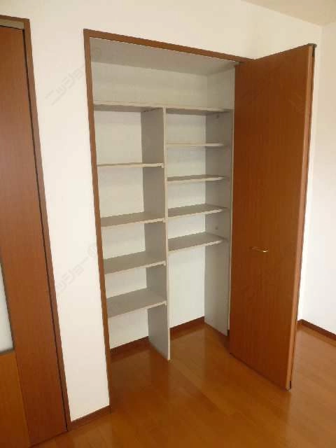 ﾘﾋﾞﾝｸﾞ（収納）