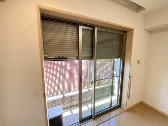 シャッター雨戸