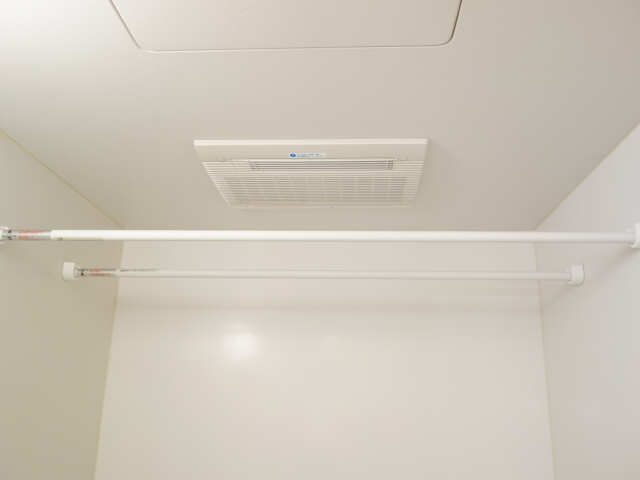 ルピナス春田 1階 浴室乾燥機