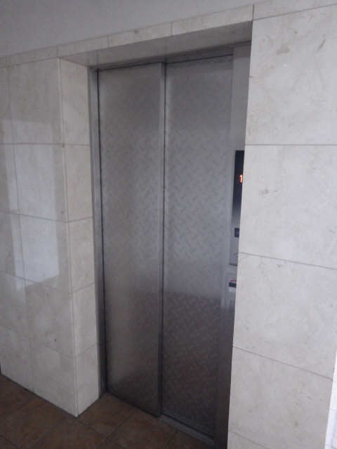 グランリーオ 6階 エレベーター