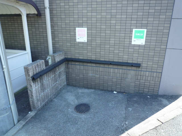 ゴミ捨て場