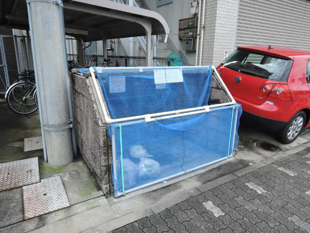 ゴミ捨て場