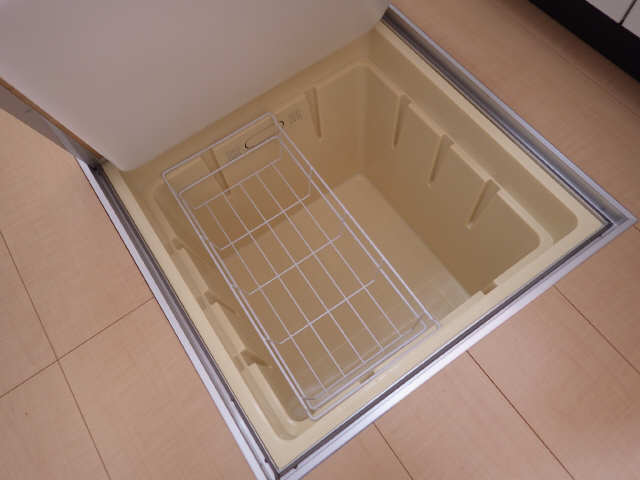 床下収納庫