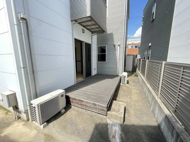 ウッドデッキ