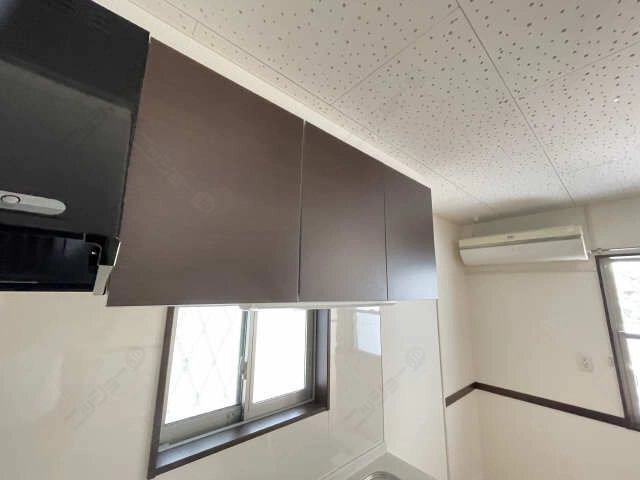 キッチン上吊戸棚