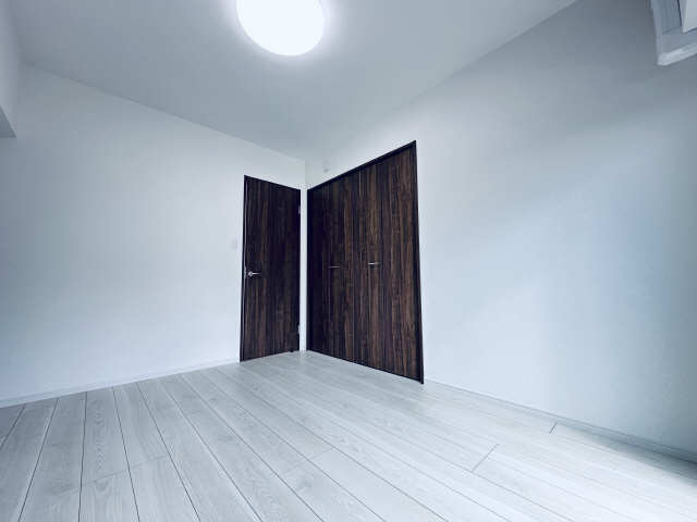 ベランダ側洋室