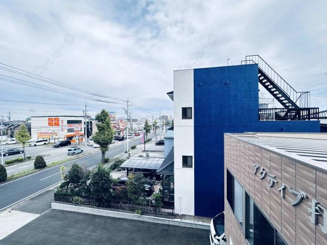 北側洋室東側眺望