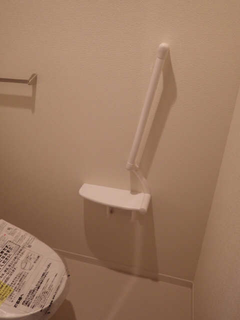 トイレ手すり