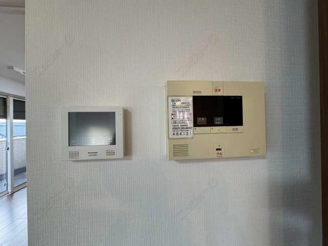 モニター付きインターホン