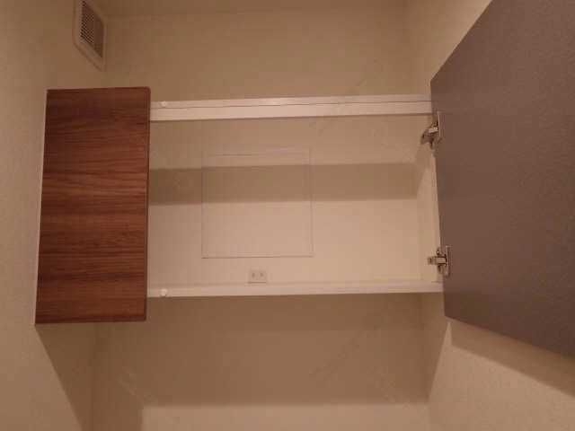トイレ上部収納
