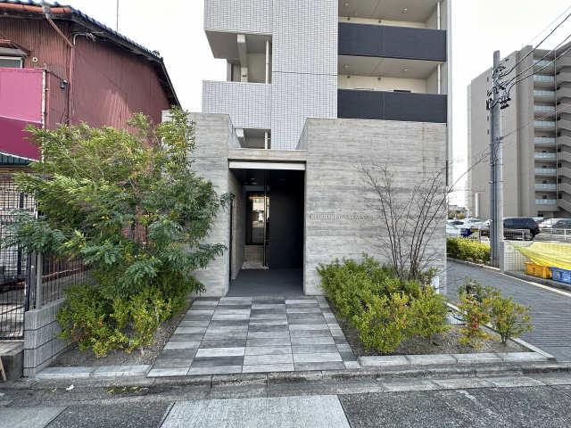 エ��ントランス