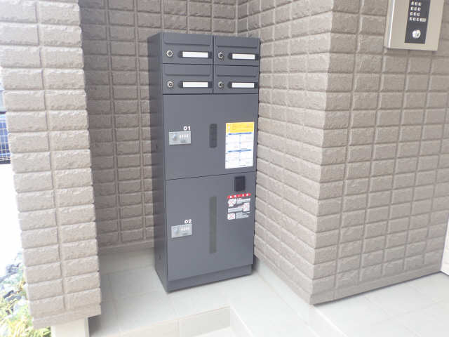 集合ポスト・宅配ＢＯＸ