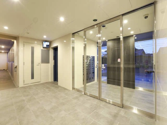 エントランス（建物内）