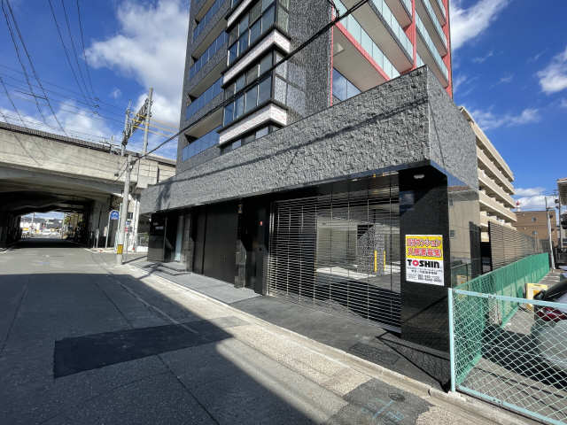 さくらHILLS NAGOYA WEST 2階 駐車場入り口