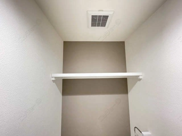 収納棚(WC)