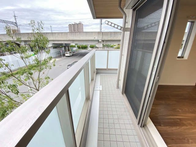 バルコニー西洋室