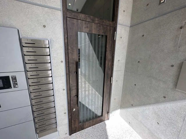 エントランス扉