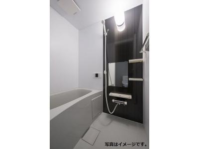 アルモ四女子(アルモシニョシ) 2階 浴室