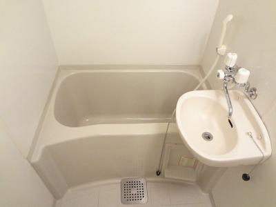 レオパレスたんぽぽハイツ 1階 浴室