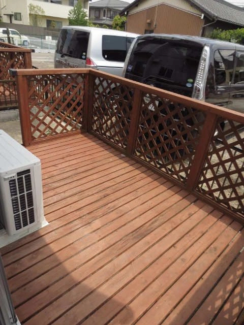 ウッドデッキ