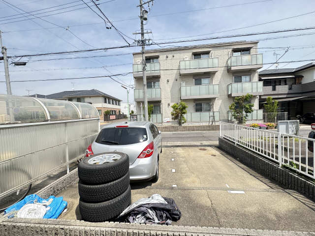 アポアール 2階 駐車場