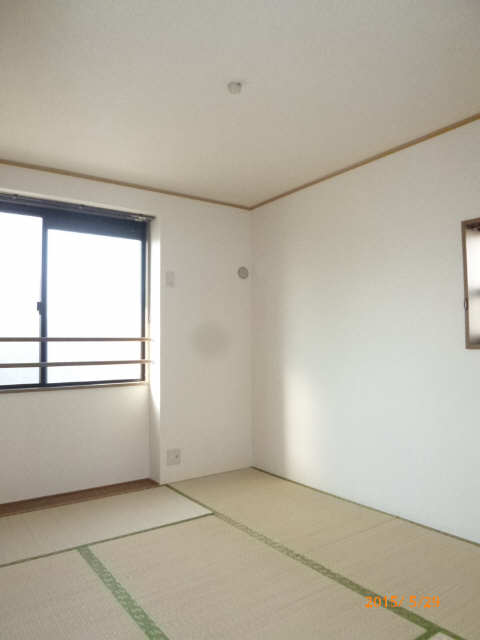 和室（畳交換前）