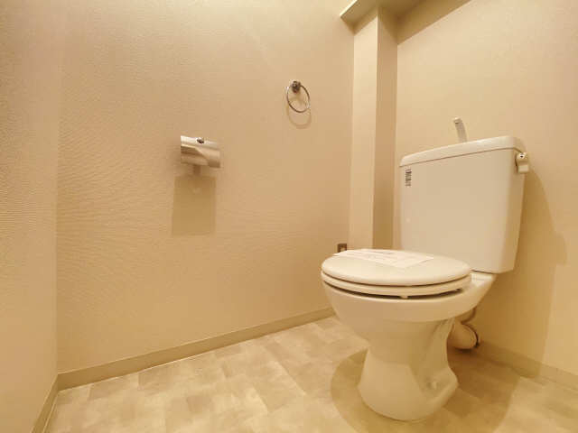 メゾンニシビ 3階 WC
