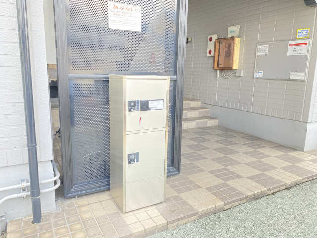 宅配ボックス