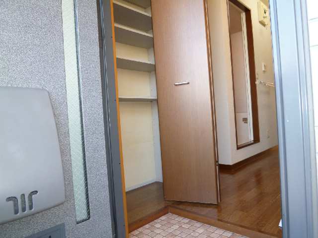 ｼｭｰｽﾞﾎﾞｯｸｽ