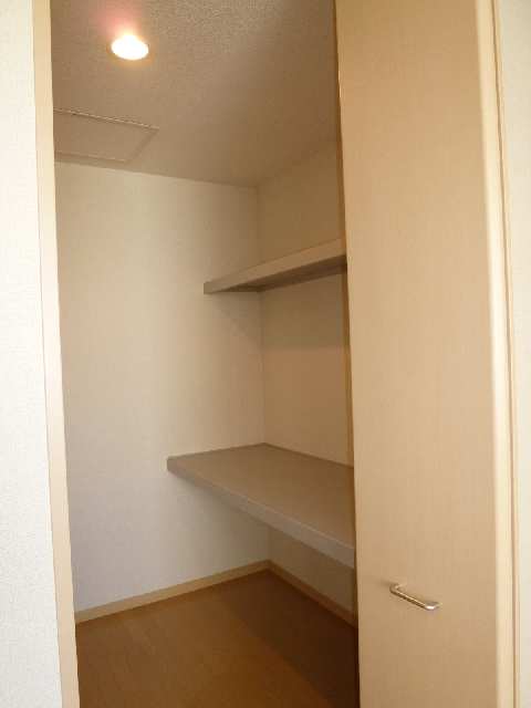 ｳｫｰｸｲﾝｸﾛｰｾﾞｯﾄ