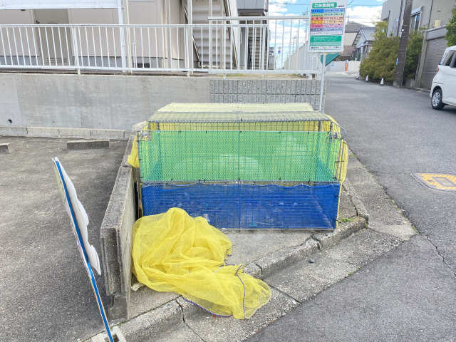 ゴミ収集場