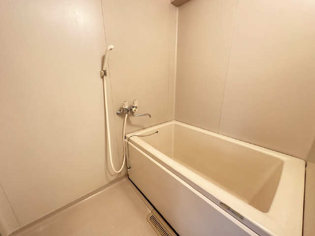 メゾン・ド・櫻 4階 浴室