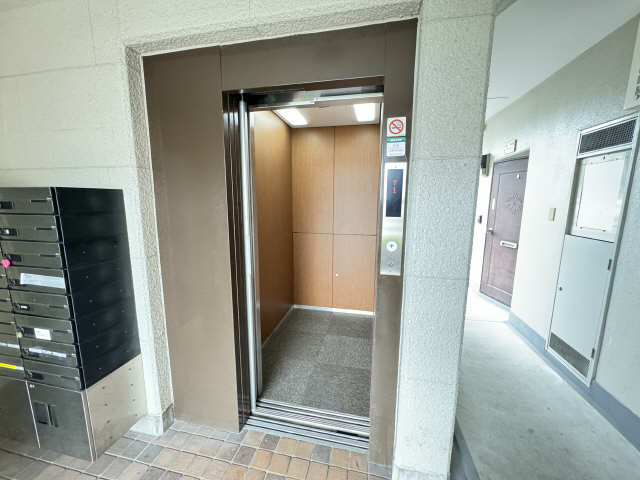 エレベーター