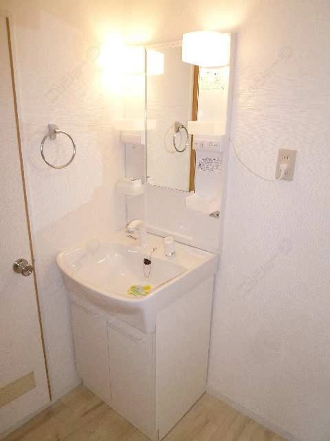 ｼｬﾝﾌﾟｰﾄﾞﾚｯｻｰ